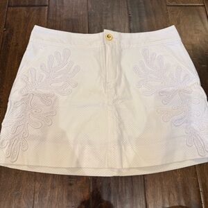 Lilly Pulitzer Nicki Skort Resort White size 8 Embroidered Coral Application 3D